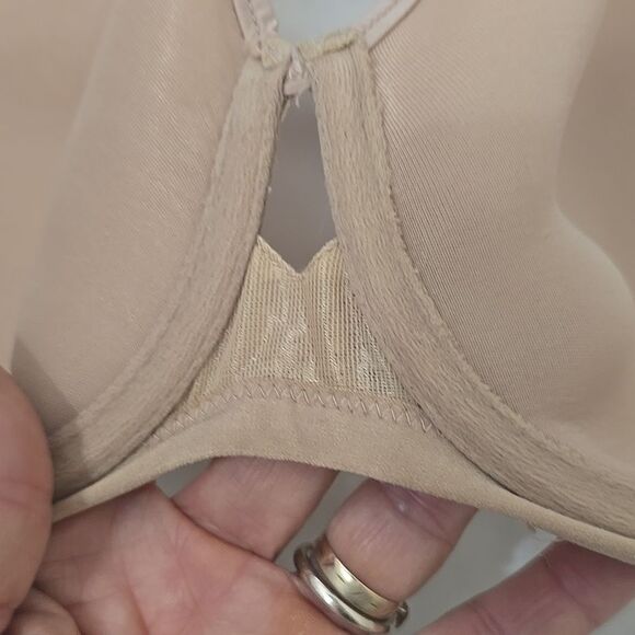 SOMA HUSH COLOR PERFECT COVERAGE BRA WITH LACE SZ 38DD - Picture 4 of 8